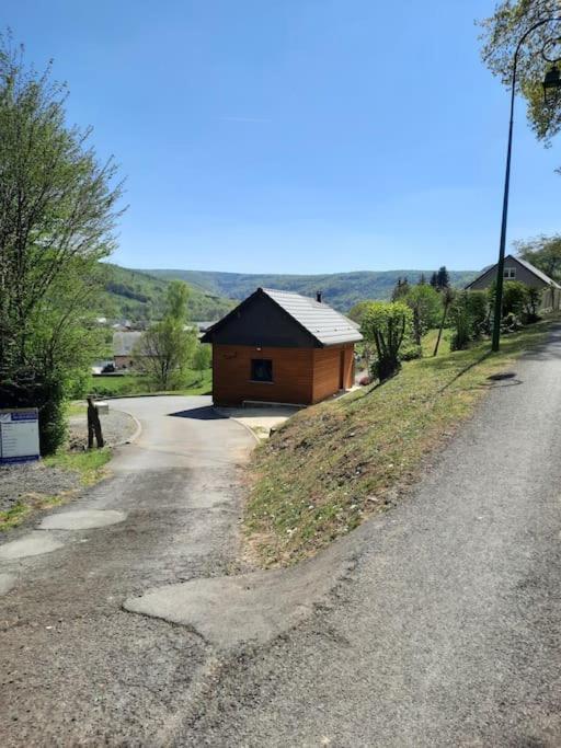 Chalet A L'Oree Du Bois Avec Parking Tournavaux Exterior photo